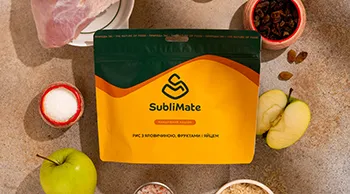 Сублімована страва SubliMate з куркою та рисом Страва SubliMate Рис з куркою, фруктами і яйцем у композиції з яблуками та родзинками