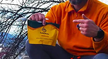 Їжа з собою SubliMate — зелена гречка Зелена гречка з тушкованою індичкою SubliMate як їжа з собою для походів і подорожей