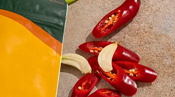 Натуральні складники страви SubliMate Перець чилі та часник для готової страви SubliMate — удону з телятиною