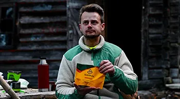 Сублімована їжа SubliMate для подорожей Сублімована їжа SubliMate — борщ з білими грибами для походів і подорожей